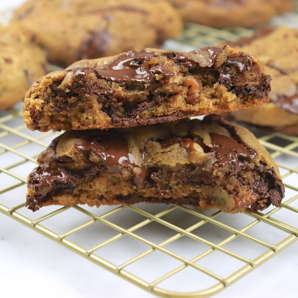 Levain Chocolate Chip Cookies Recipe | How To Cuisine